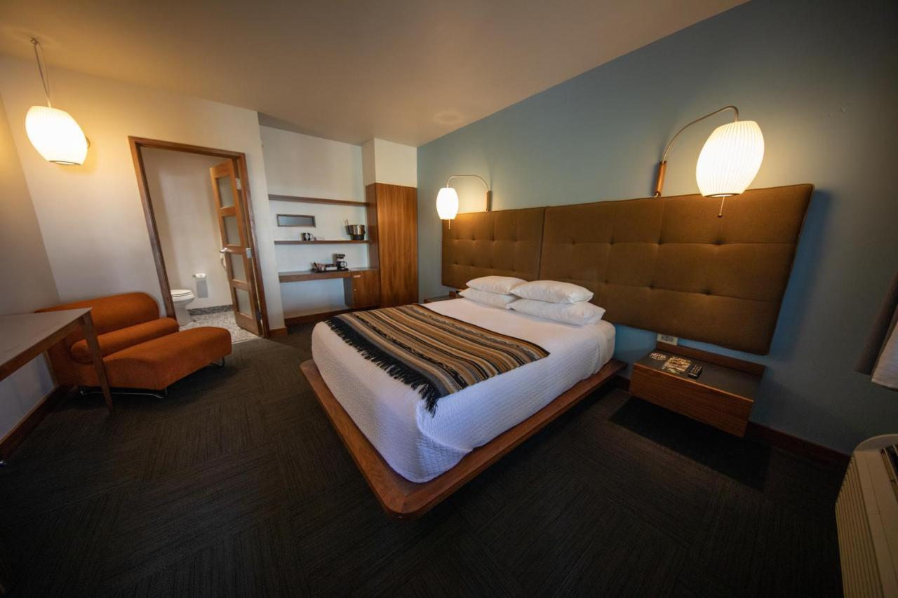 Modern Hotel Бойсе Екстериор снимка